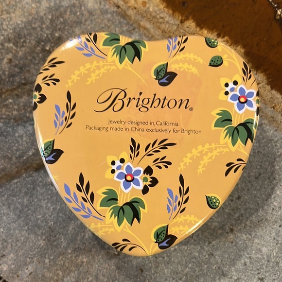 NWT Brighton π Love Beyond Words Heart Pendant Necklace W/Collectible Tin π - Picture 8 of 8